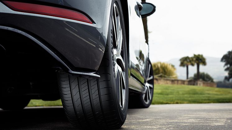 Goodyear tar deg lenger med det nye dekket EfficientGrip Performance 2 