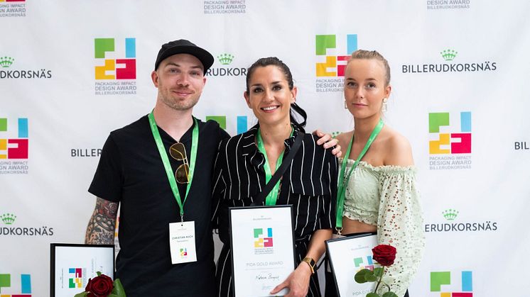 Nackademisterna Christian, Natasha och Alicia, vinnare av PIDA Gold Award 2019