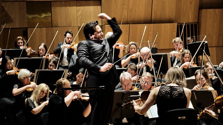 Robert Trevino och MSO fortsätter med livestream när Malmö Lives publika verksamhet gör uppehåll 