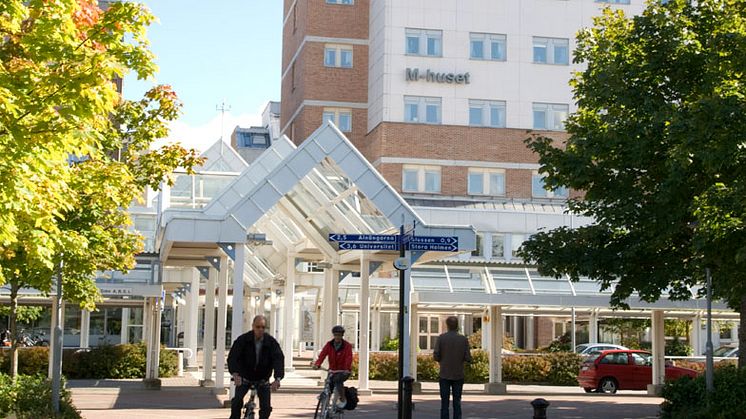 Miljövänligare transporter av Örebro sjukhus personalkläder