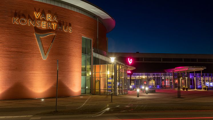 Upplev blå toner, slagverk och drama på Vara Konserthus i höst!