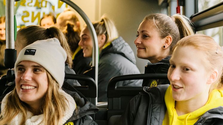BVB Frauenbus powered by 21