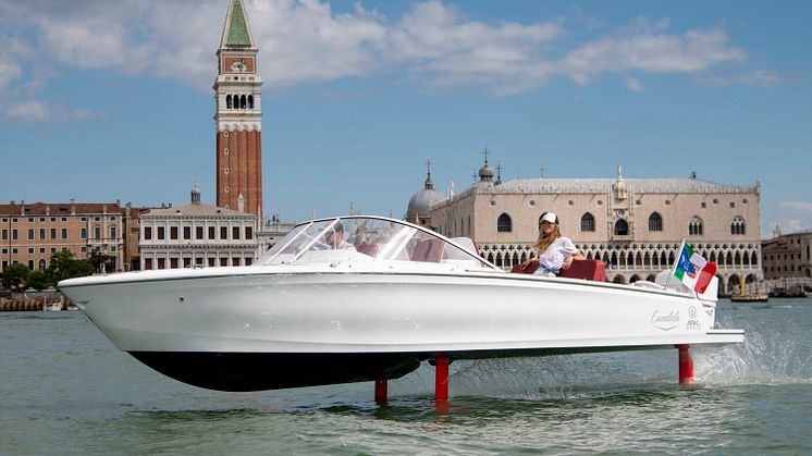 Candela C-7 in Venice