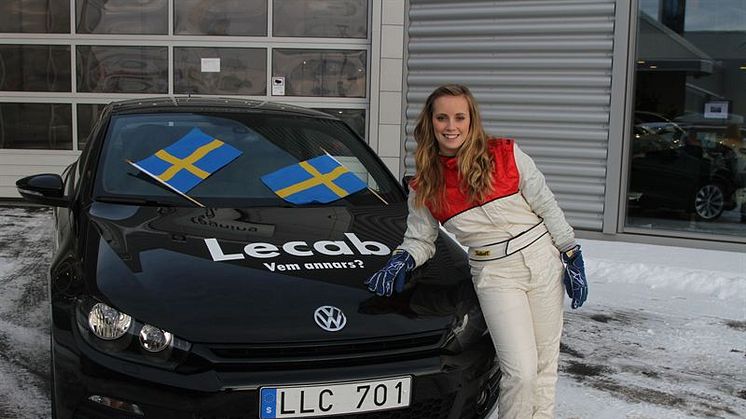 Svenska racingtalangen Mikaela Åhlin-Kottulinsky klar för Volkswagen Scirocco R-Cup 2012