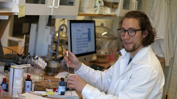 Emil Johansson, doktorand på Kemiska institutionen. Foto: Anna-Lena Lindskog