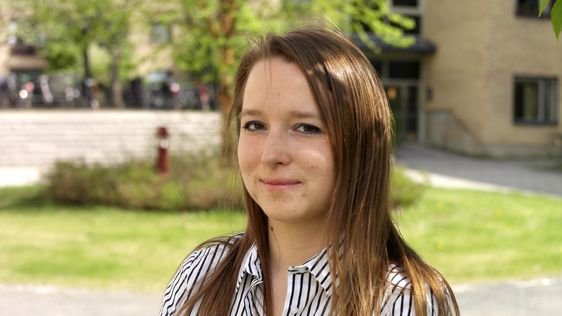Aleksandra Rybacka kommer från Gdansk i Polen. Hon har en masterexamen i chemoinformatics från University of Gdańsk.