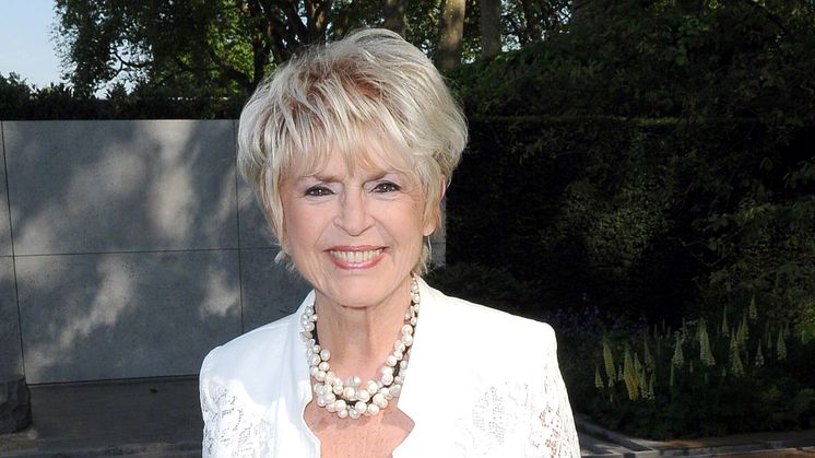 Gloria Hunniford helps Northern Ireland Make May Purple for Stroke