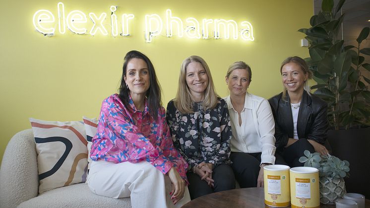 Från vänster: Hanna Myrling; Marknadschef Elexir Pharma, Sofia Antonsson; Dietist och grundare Belly Balance, Miriam Höglund; Consumer Product Manager Elexir Pharma & Nicole Garp; Social Media Manager Elexir Pharma