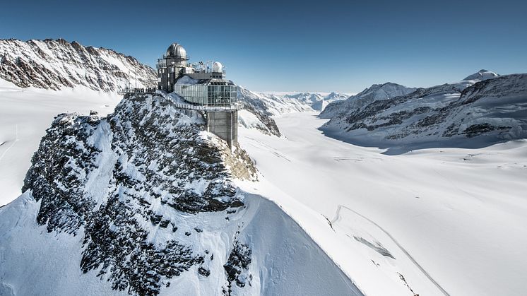 Die Sphinx auf dem Jungfraujoch (3571m). In ihrem Innern befindet sich der höchstgelegene Bahnhof Europas, daher auch der Beiname 'Top of Europe' 