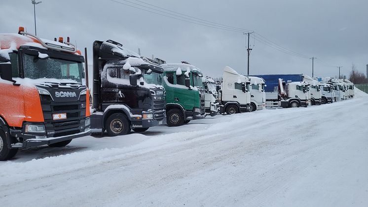 Kouvolan Scania-keskuksen tontti on iso ja tarjoaa vaihtoautoille erinomaiset tilat. 