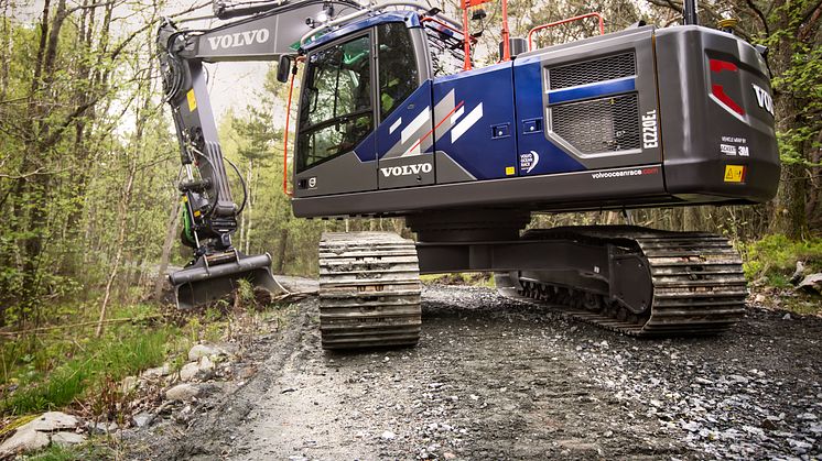 Blått är flott på specialversion av Volvo EC220E