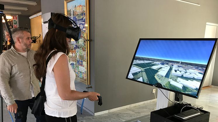 I Stadshuset kan du testa förslaget till översiktsplanen för Nyhamnen i virtual reality, foto Stadsbyggnadskontoret 