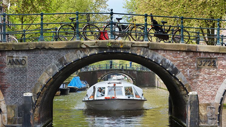 Sightseeing på Amsterdams kanaler