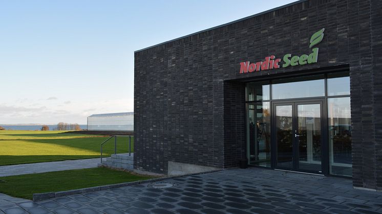 Nordic Seed køber nu forædlingsstationen i Dyngby ved Odder, som man hidtil har lejet.