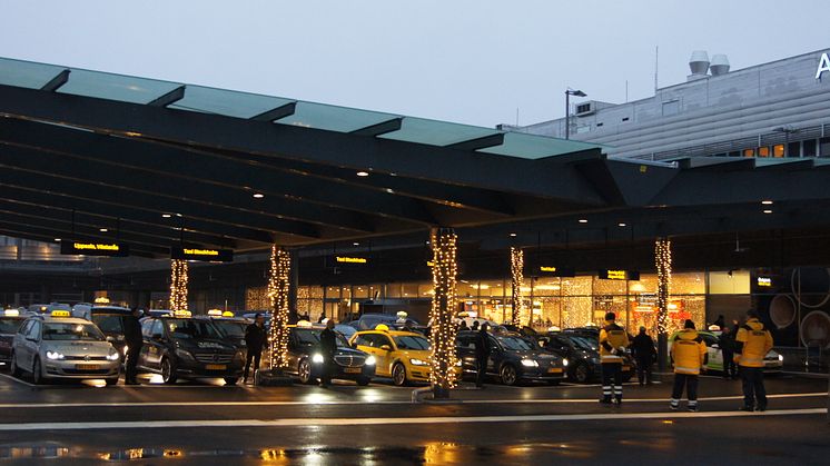 Ny taxistation invigd på Arlanda