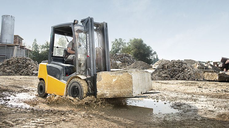 Jungheinrich expanderar hyresflottan till 48 000 truckar - för snabb respons på alla typer av hyresförfrågningar