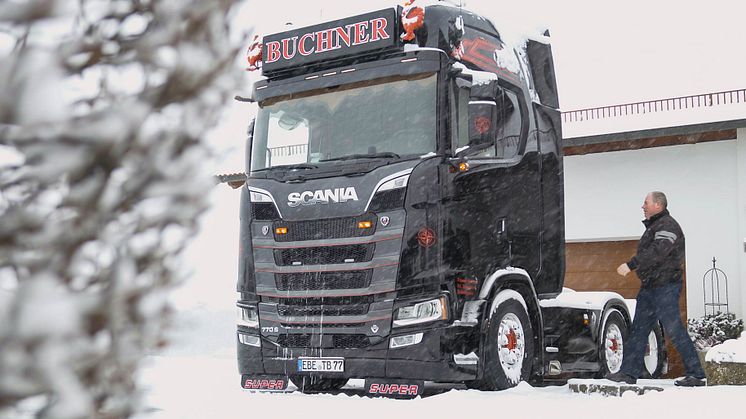 Das Unternehmen Thomas Buchner Int. Transporte komplettiert seine Scania Flotte durch ein Modell der neuen Baureihe 770 S.