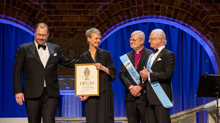 Emma Höök och David Levung med Martin Lind och H K H