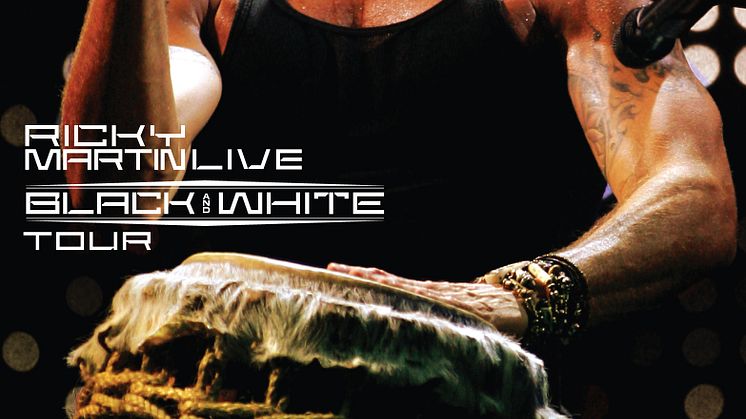 Ricky Martin släpper "Black & White Live". 