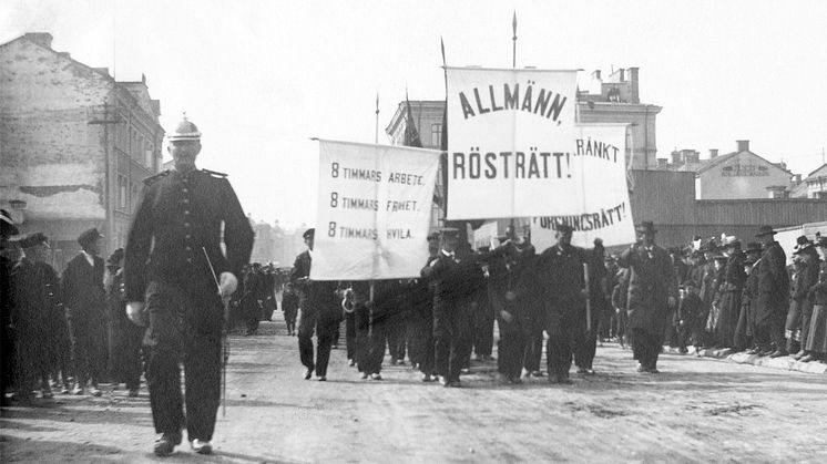 Demonstrationståg i Sundsvall 1899. Källa: Sundsvalls museum