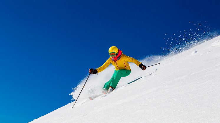 THEME_PERSON_WOMAN_SKI_GettyImages-501926095_Universal_Within usage period_88043