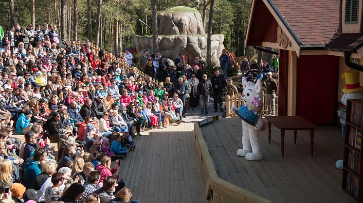 Peter Magnusson har skrivit manus till Kolmårdens Bamseteater