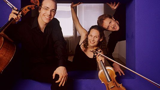 Kungsbacka Piano Trio ger tre konserter i Skåne i november. Foto: Hanya Chlala