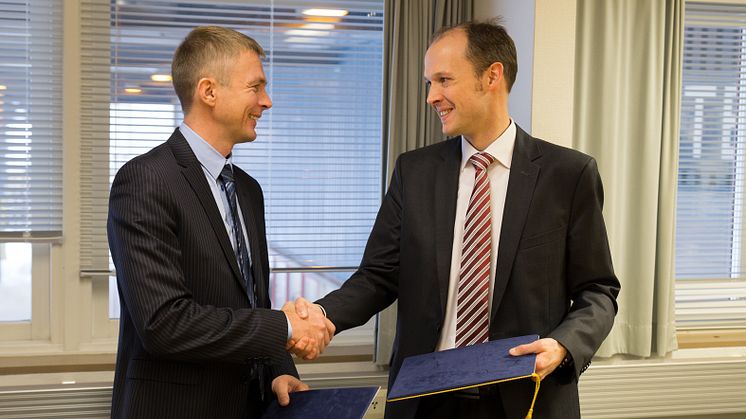 Janek Stalmeister (CEO Tallink Grupp) und Jan Meyer (CEO Meyer Turku)