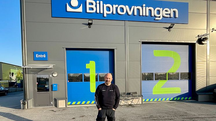 Houman Eghtedari är ny stationschef för Bilprovningen Järfälla-Jakobsberg, Järfälla-Stäket och Kungsängen-Brunna  Foto: Bilprovningen