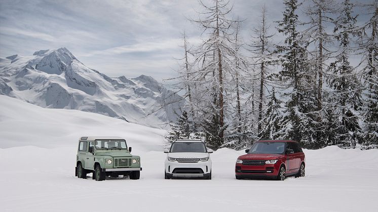 LAND ROVER_LINE IN THE SNOW_01