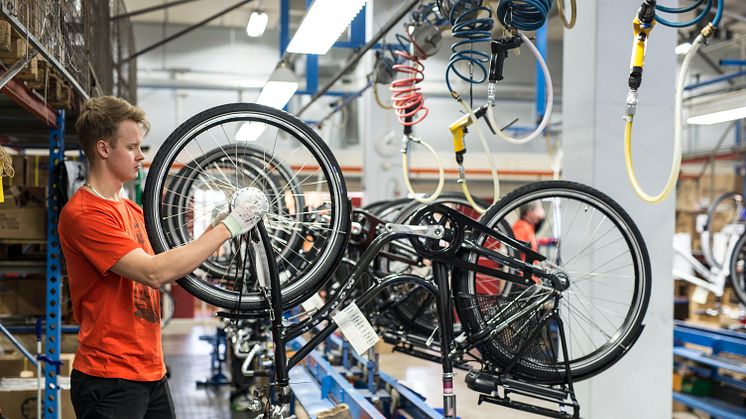 Elcykelproduktionen på Cycleuropes fabrik i Varberg startade hösten 2016.