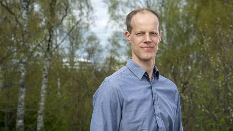Anders Anderberg är nyvald ordförande i Golvbranschens Tekniska Kommitté, TK, som tar fram riktlinjer och råd för fackmässiga golvinstallationer.