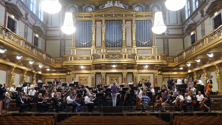 Repetition i Musikverein 10 juni 2018. SON och dirigent Christian Lindberg. Foto SON.