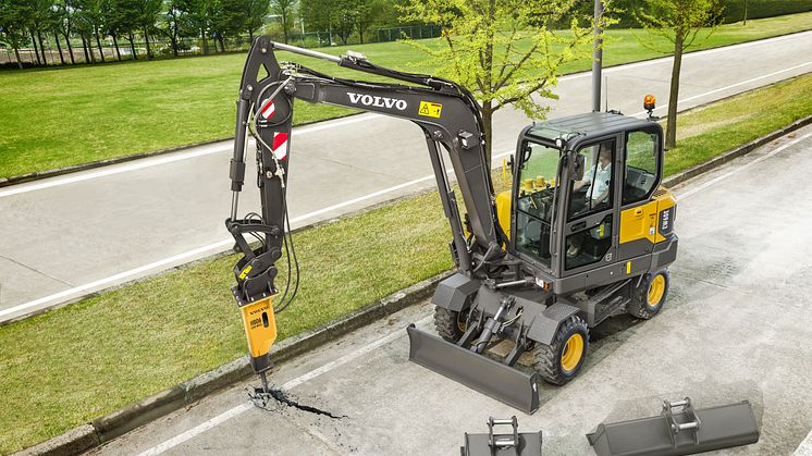 Volvo EW60E grävmaskin - flexibilitet med redskap från Volvo Construction Equipment