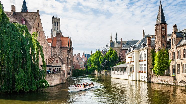 DEST_BELGIUM_FLANDERS_BRUGES_CANAL_BOAT_GettyImages-524892799_Universal_Within usage period_96660