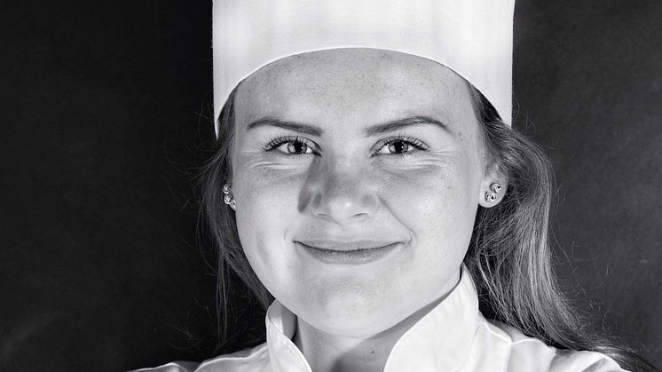 Evelina Änggren från Halmstad tävlar i Gastronomi Sverige Commis Award 2020