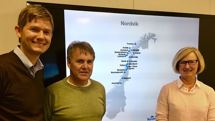 Fra venstre, Christian Nordvik fra Nordvik Gruppen, Roger Strand og Janne Krohn-Hansen fra Ringer i Vannet.