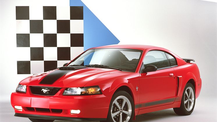 2003-Gen4_ford_mustang_mach_1_coupe.jpg