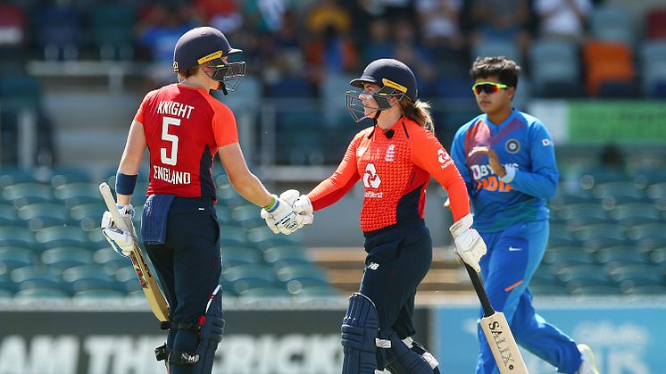 Beaumont and Knight put on 69 for the fifth wicket. Photo: Getty Images