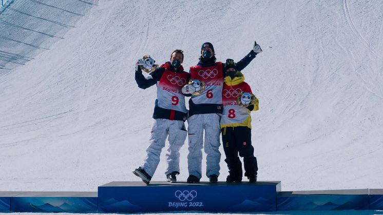 Jesper Tjäder tar hem bronsmedaljen i slopestyle på OS i Peking. Foto: Kristofer Fahlgren.