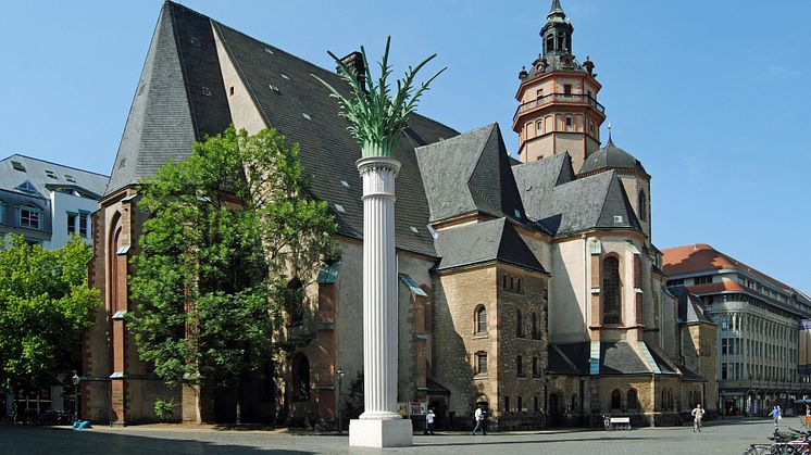7 - Nikolaikirche mit Nikolaisäule