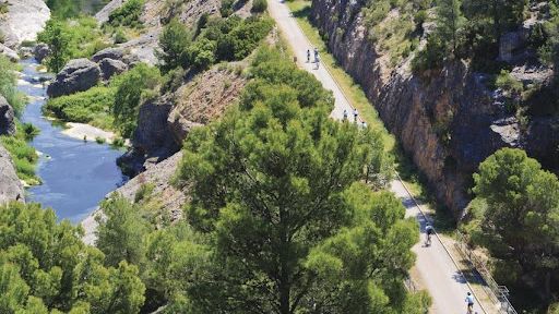 Via Verde i Bot kommune og langs floden Canaletes