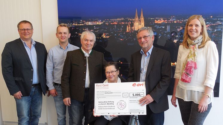 5.000 Euro für Bettina-Bräu-Stiftung