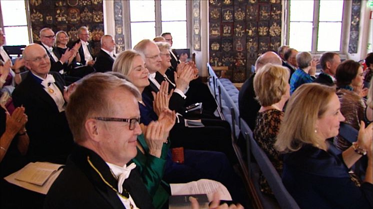 Ida Backlund, Rapunzel of Sweden tar emot pris av prins Daniel