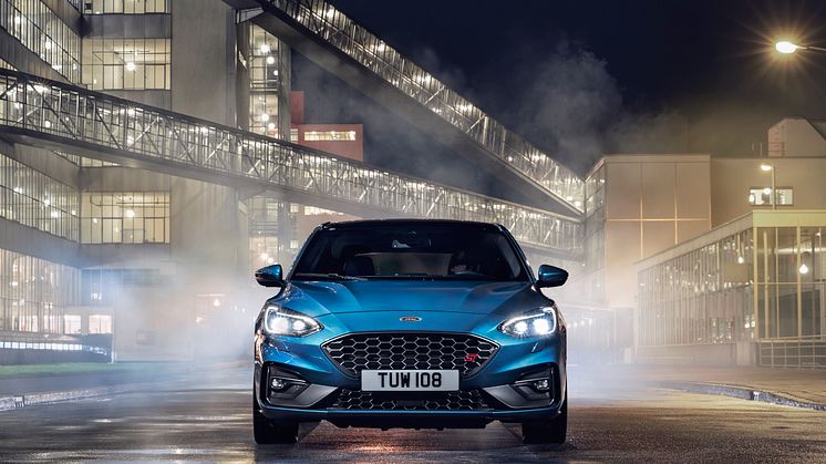 2019_FORD_FOCUS_ST_08
