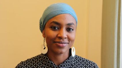 Utbildning av ledare inför starten av Systerskap.         Najla Ahmed, Kvinna till Kvinnas projektledare för Systerskap