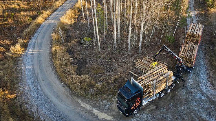 Scania esittelee uuden nousevan ja irtikytkeytyvän telivedon.