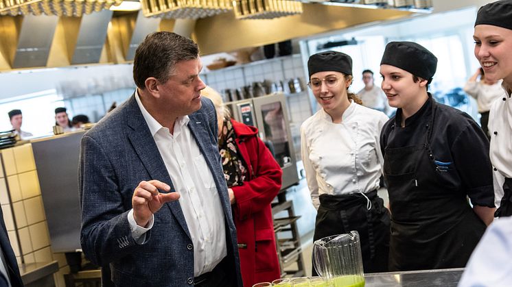 Fødevareminister Mogens Jensen besøgte Tradium i Randers // foto: Ulrik Burhøj Jepsen