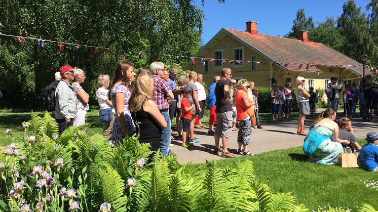 RÄTTELSE: TID FÖR PRESSMÖTE SOMMARGATAN HÄLLEKIS