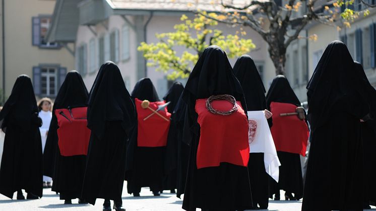 Die Klageweiber von Romont (Fribourg Region), Prozession am Karfreitag